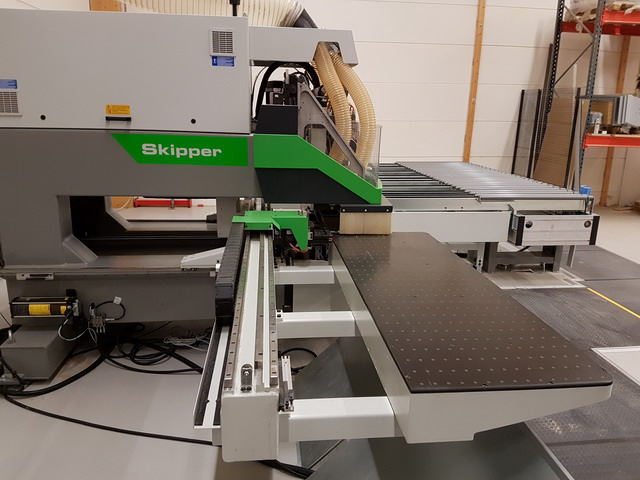 CENTRE D'USINAGE C.N.C. - BIESSE - Sofit