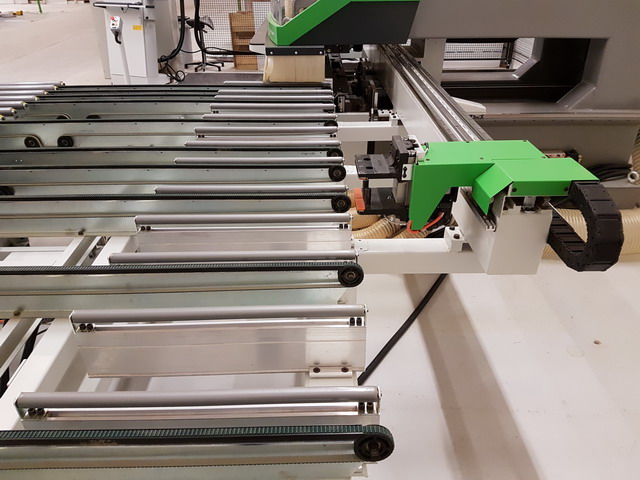 CENTRE D'USINAGE C.N.C. - BIESSE - Sofit