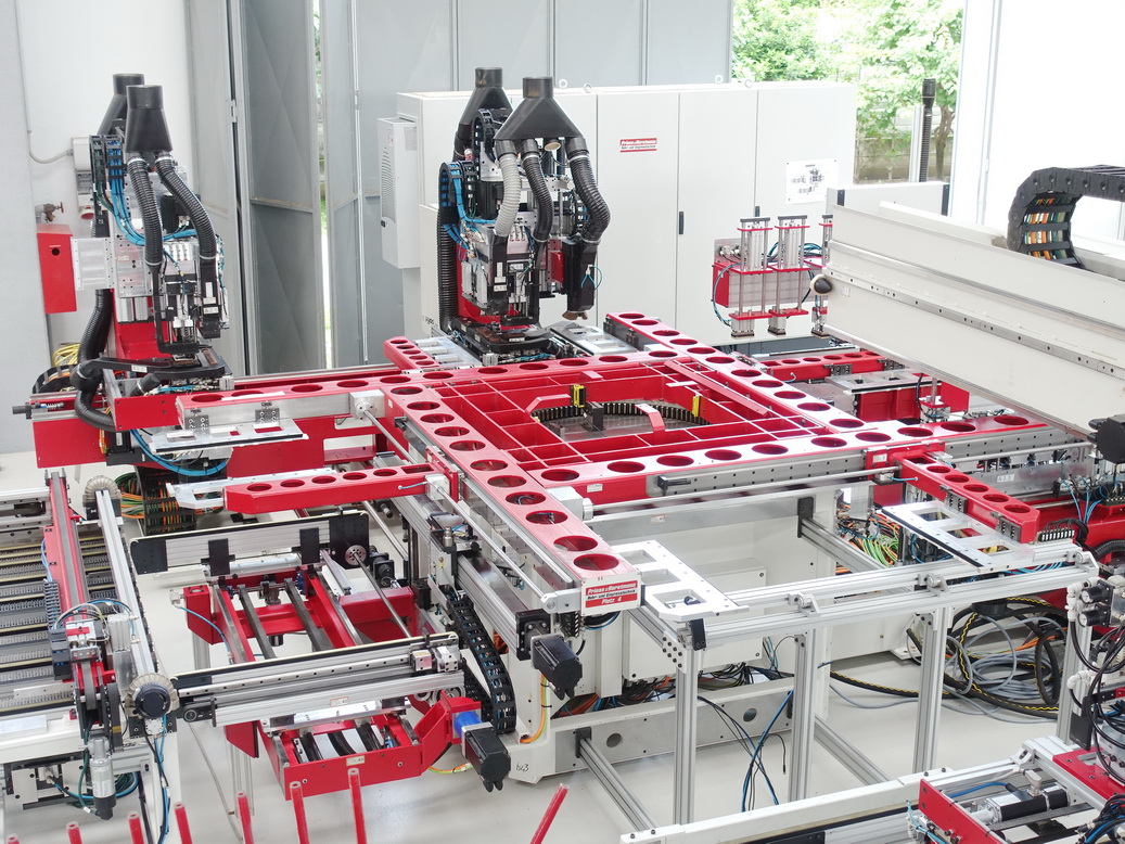 PERCEUSE (LIGNE AUTOMATIQUE DE PERCAGE) - PRIESS HORSTMANN - Sofit