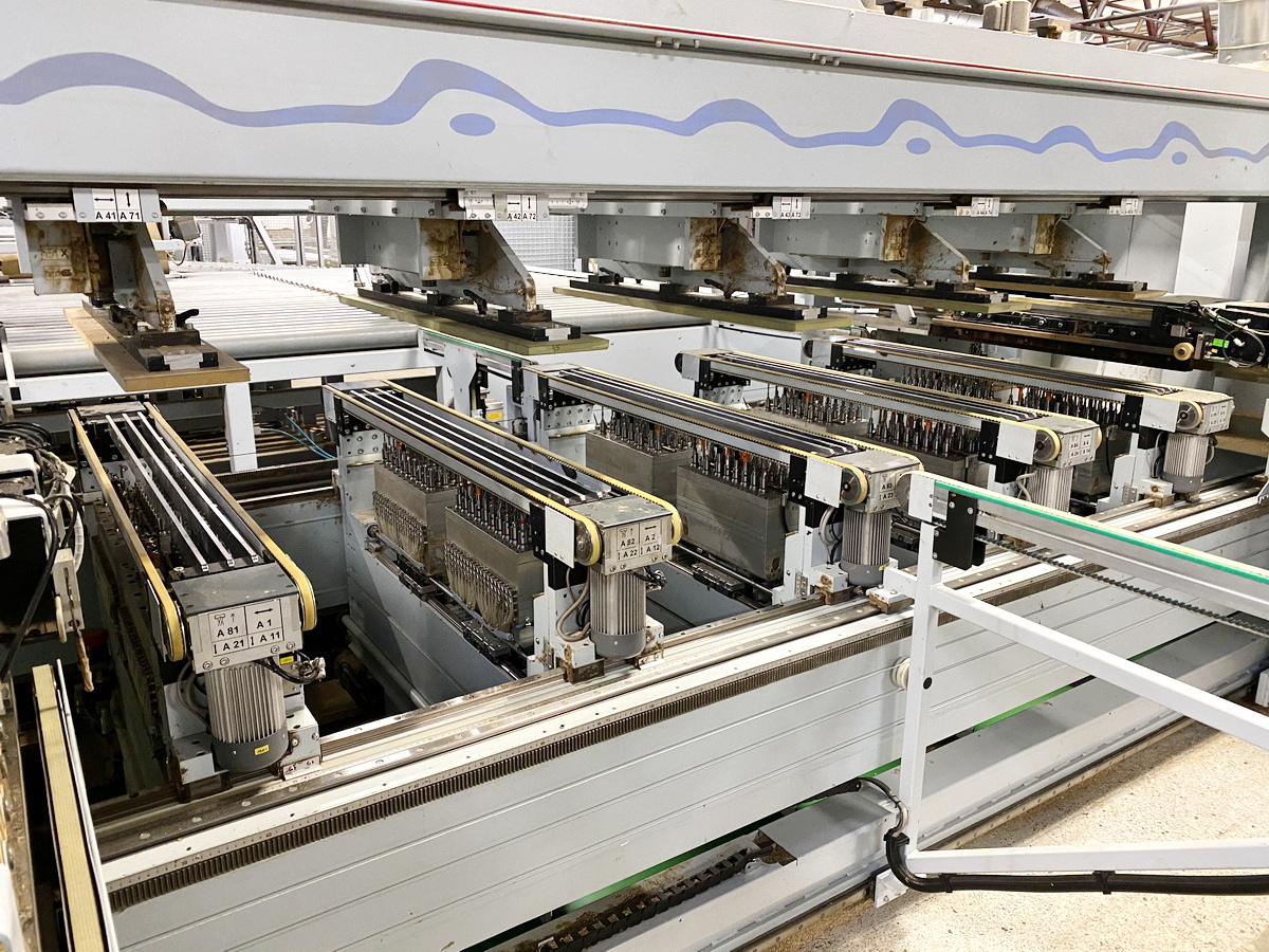 PERCEUSE AU DEFILE - WEEKE (HOMAG Group) - Sofit
