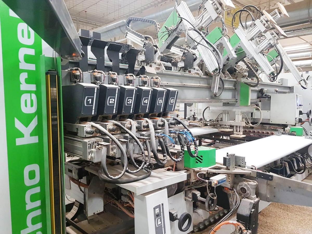 PERCEUSE (LIGNE AUTOMATIQUE DE PERCAGE) - BIESSE - Sofit