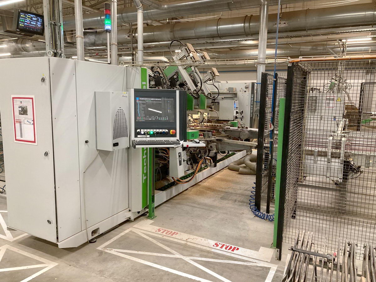 PERCEUSE (LIGNE AUTOMATIQUE DE PERCAGE) - BIESSE - Sofit