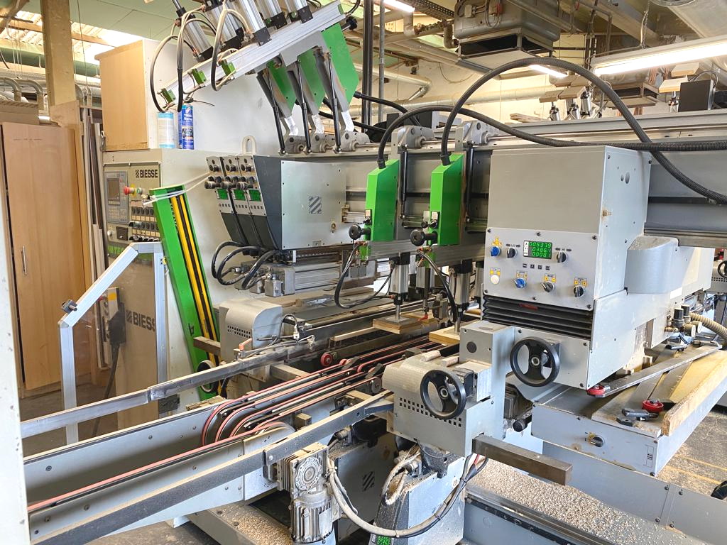 FACONNEUSE-PLAQUEUSE (LIGNE 4-COTES  de FACONNAGE-PLAQUAGE de CHANTS) - IMA + BIESSE - Sofit