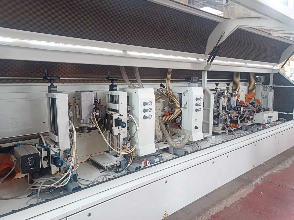FACONNEUSE-PLAQUEUSE (LIGNE de Façonnage-Placage Monolaterale) - STEFANI (SCM Group)  - Sofit