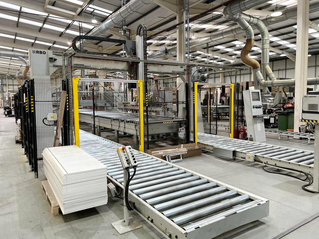 FACONNEUSE-PLAQUEUSE (LIGNE 4-COTES  de FACONNAGE-PLAQUAGE de CHANTS) - BIESSE + RBO - Sofit