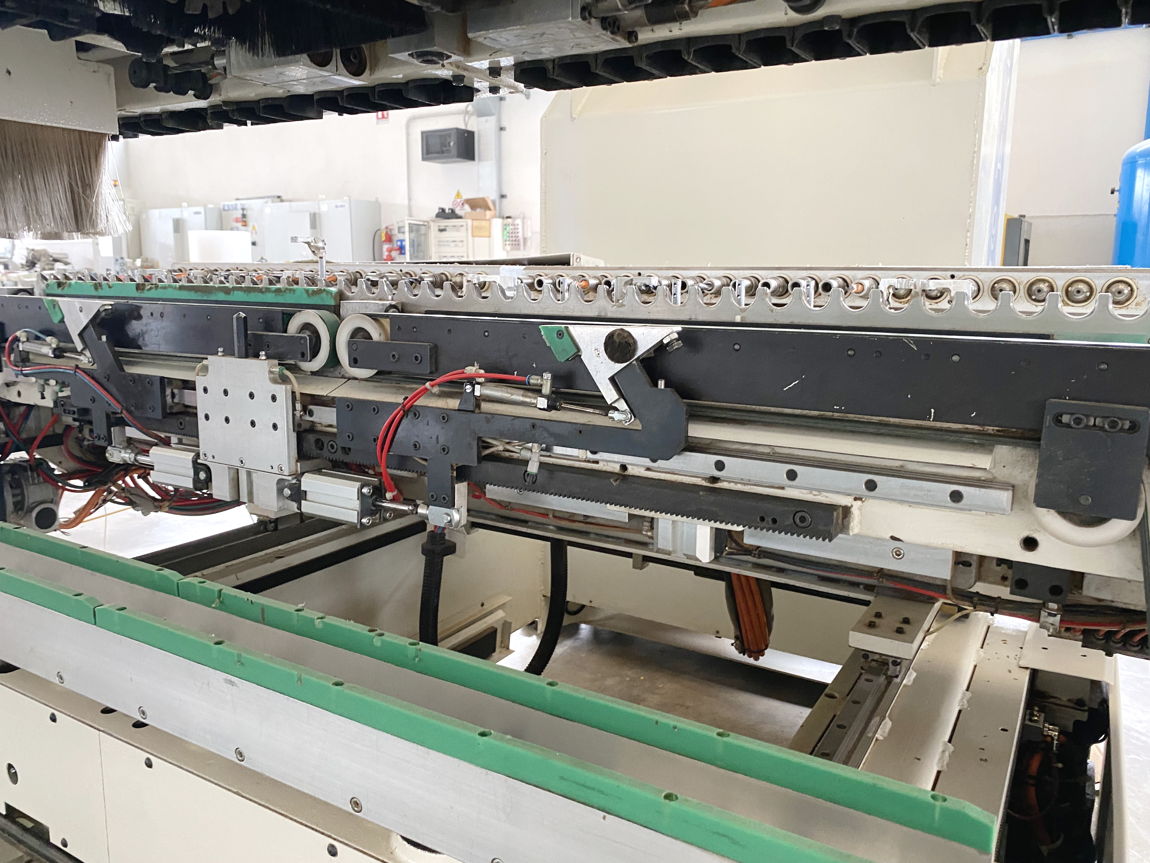 PERCEUSE AU DEFILE - MORBIDELLI (SCM Group) - Sofit