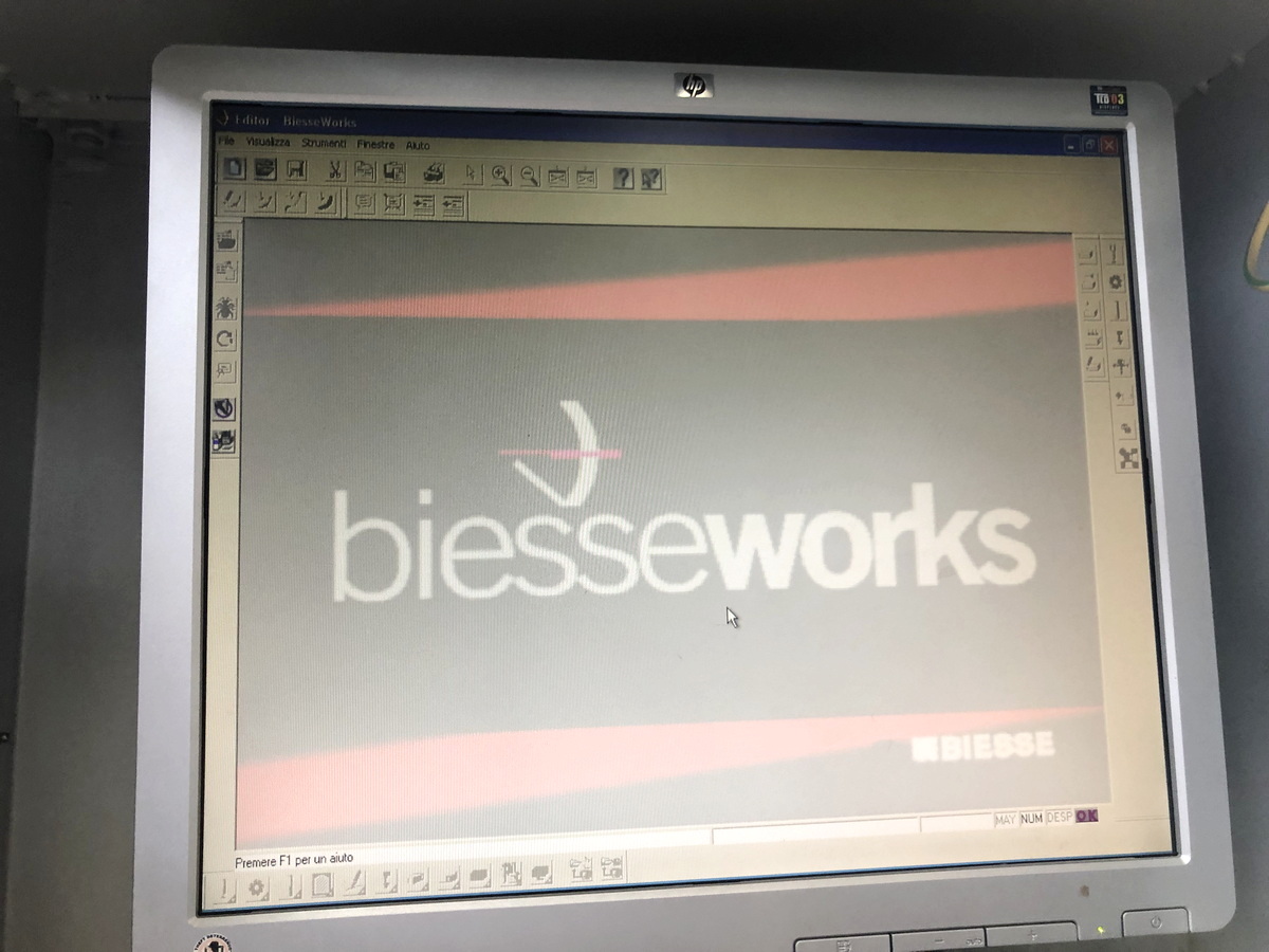 PERCEUSE AU DEFILE - BIESSE - Sofit