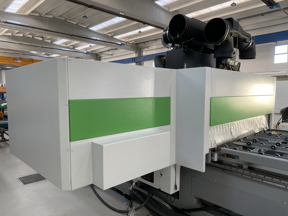 CENTRE D'USINAGE C.N.C. - BIESSE - Sofit