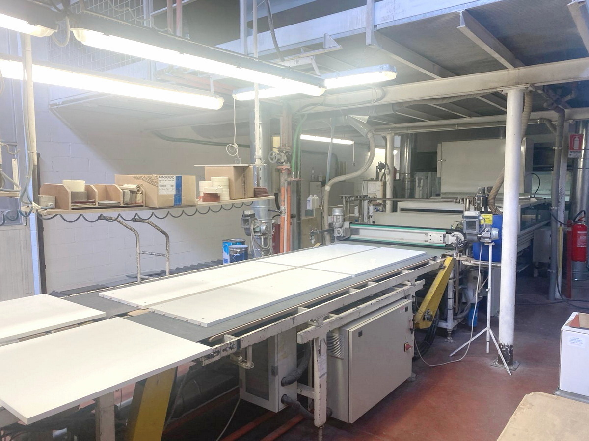 LINEA DI VERNICIATURA - VD + SUPERFICI - Sofit