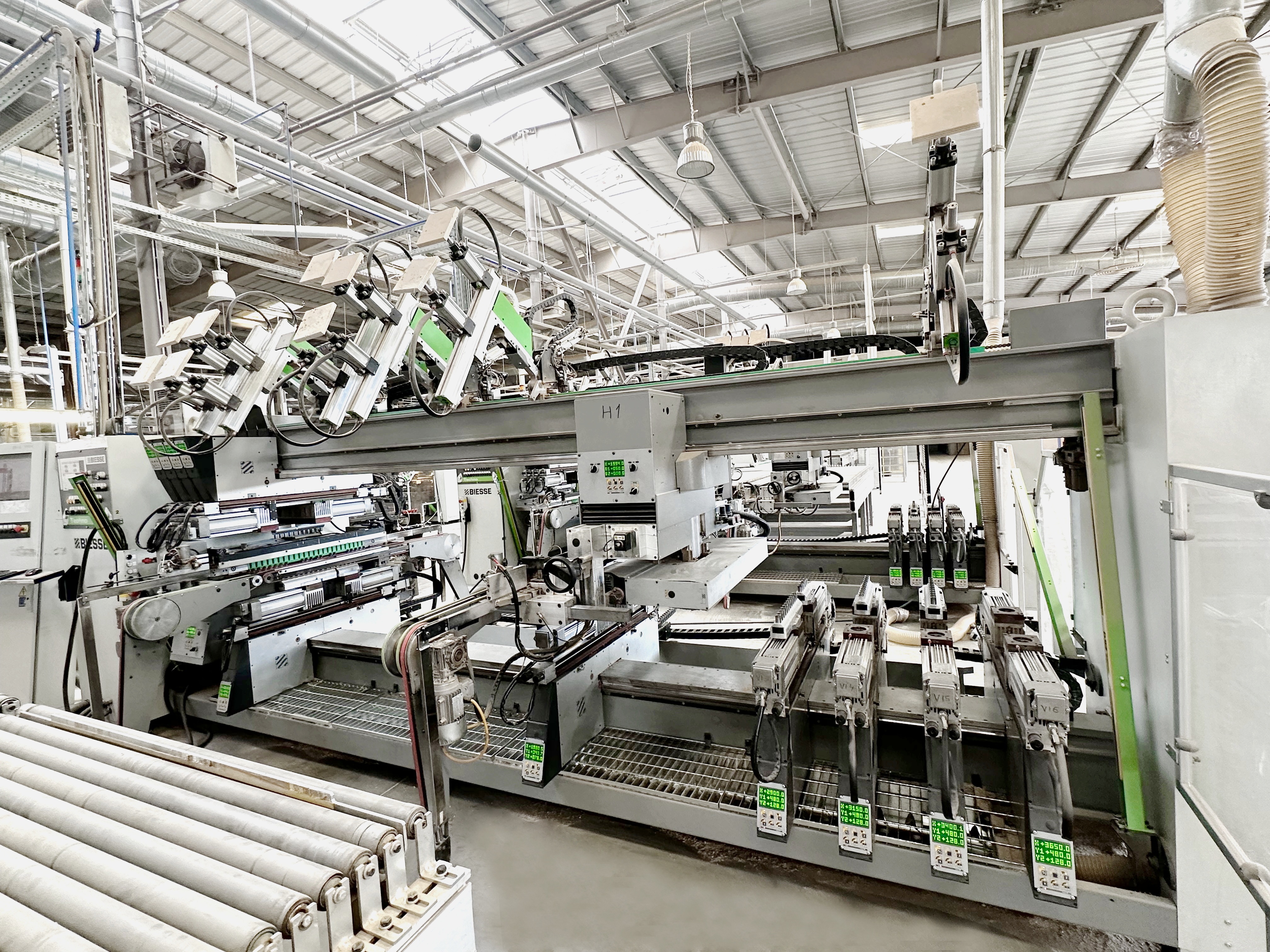 FACONNEUSE-PLAQUEUSE (LIGNE 4-COTES  de FACONNAGE-PLAQUAGE de CHANTS) - BIESSE + RBO - Sofit