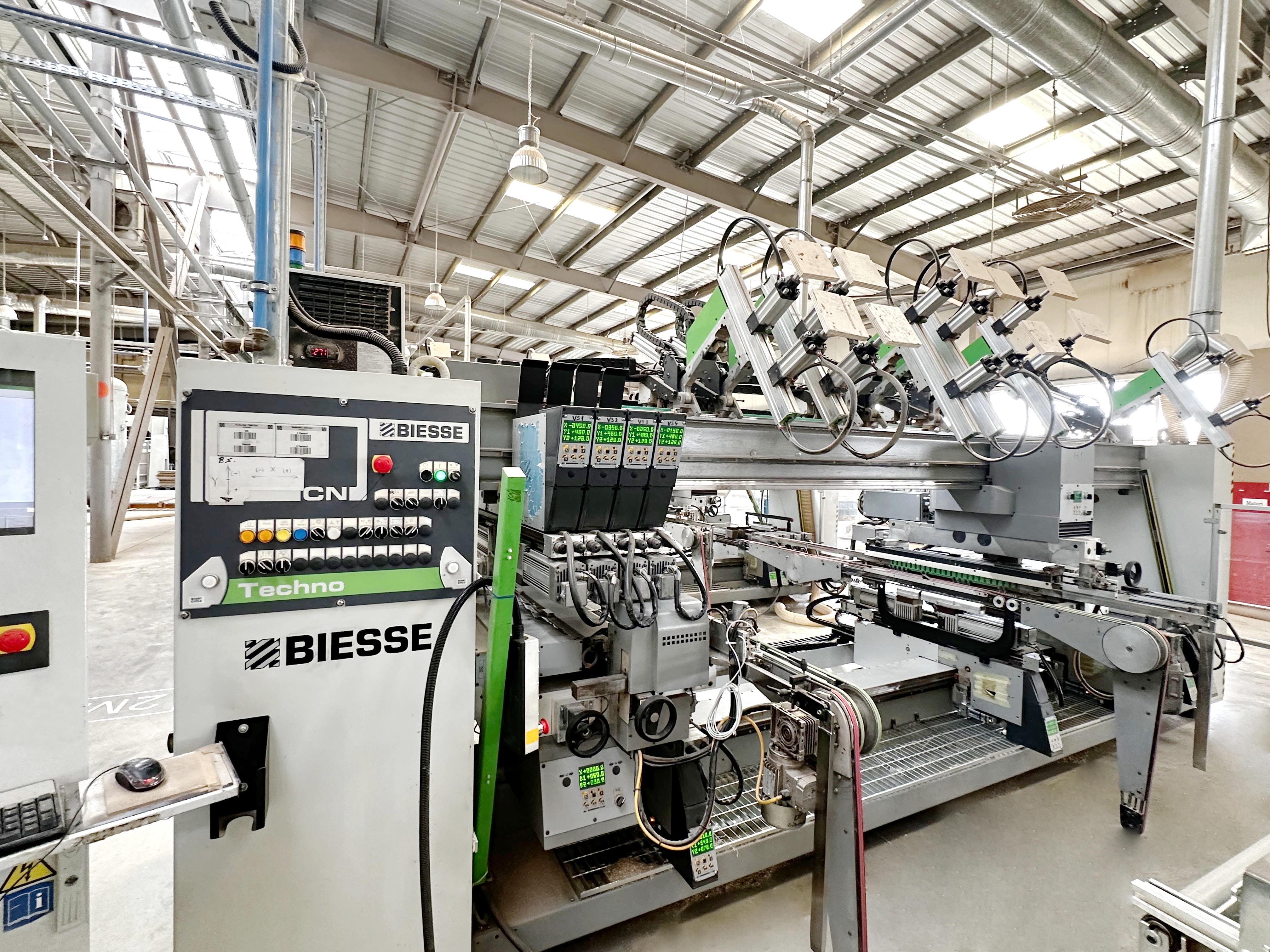 FACONNEUSE-PLAQUEUSE (LIGNE 4-COTES  de FACONNAGE-PLAQUAGE de CHANTS) - BIESSE + RBO - Sofit