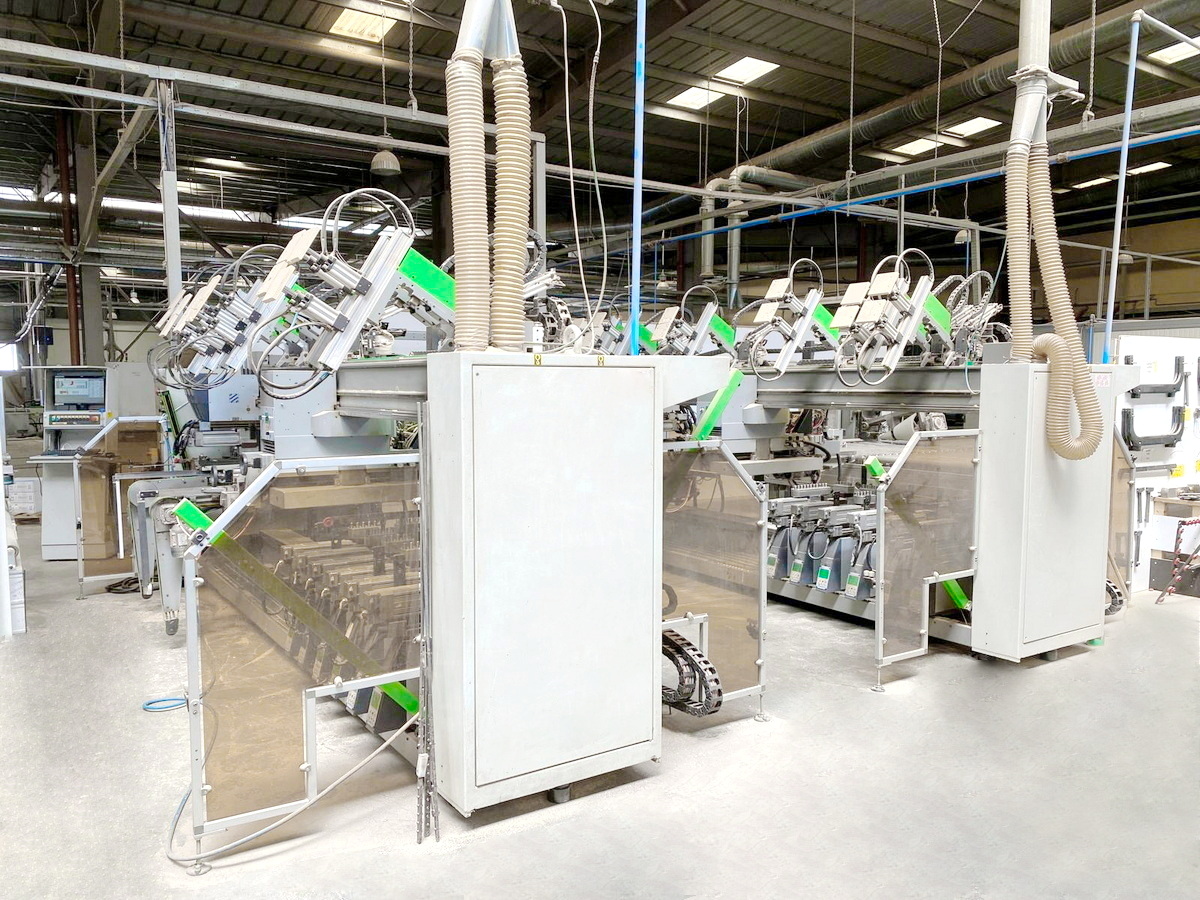 FACONNEUSE-PLAQUEUSE (LIGNE 4-COTES  de FACONNAGE-PLAQUAGE de CHANTS) - BIESSE + RBO - Sofit