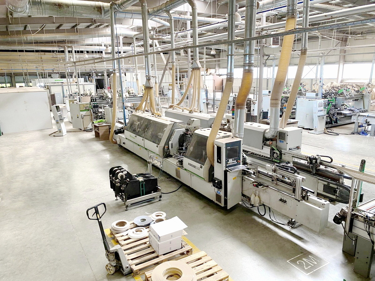 FACONNEUSE-PLAQUEUSE (LIGNE 4-COTES  de FACONNAGE-PLAQUAGE de CHANTS) - BIESSE + RBO - Sofit