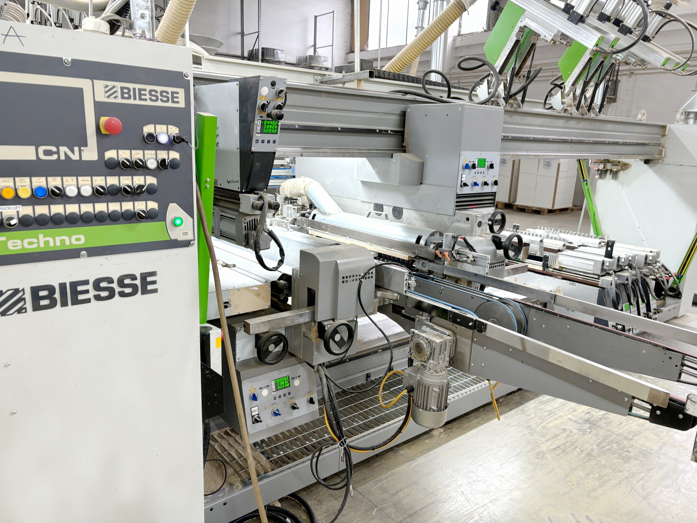 PERCEUSE (LIGNE AUTOMATIQUE DE PERCAGE) - BIESSE - Sofit