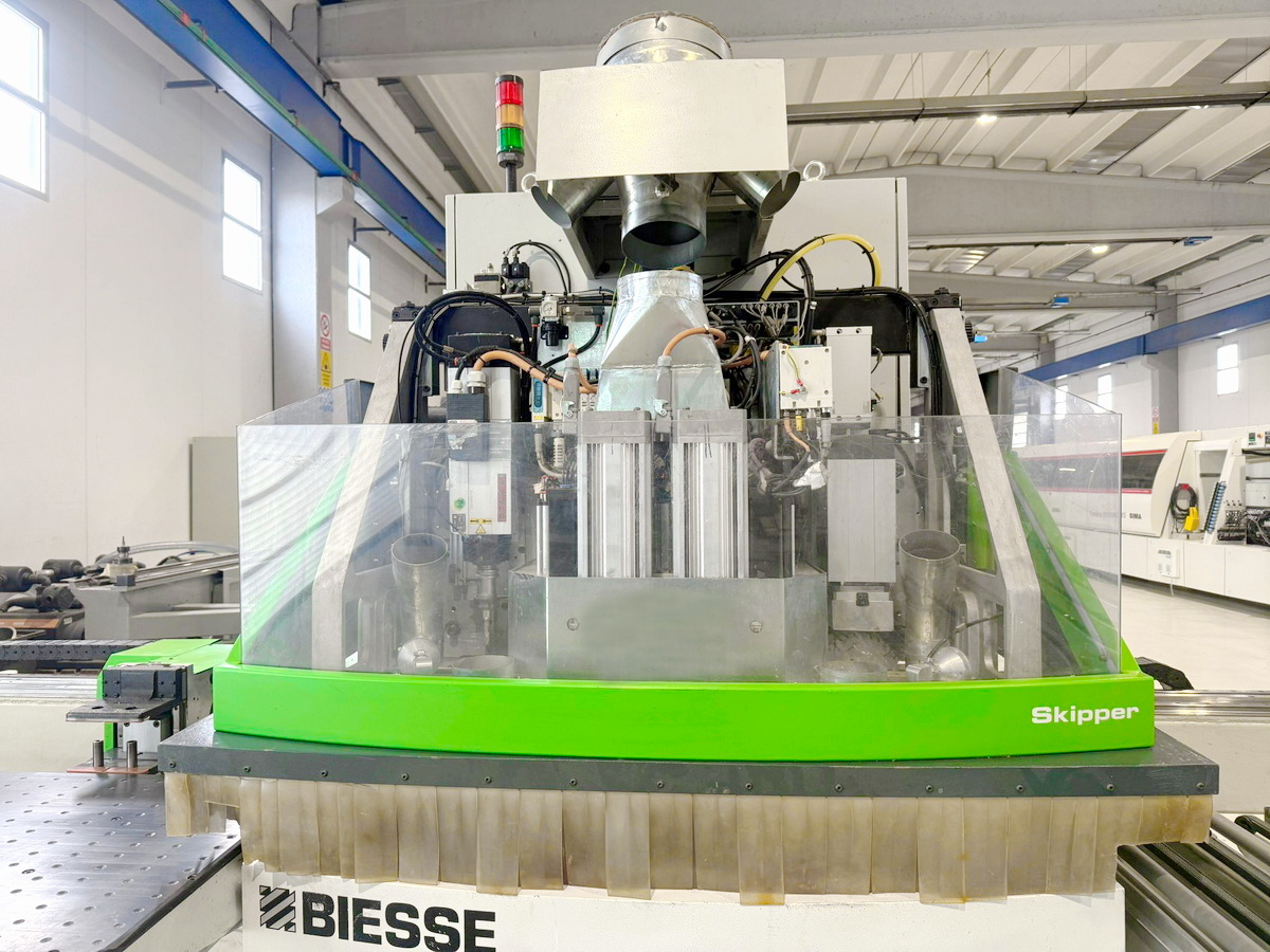 CENTRE D'USINAGE C.N.C. - BIESSE - Sofit
