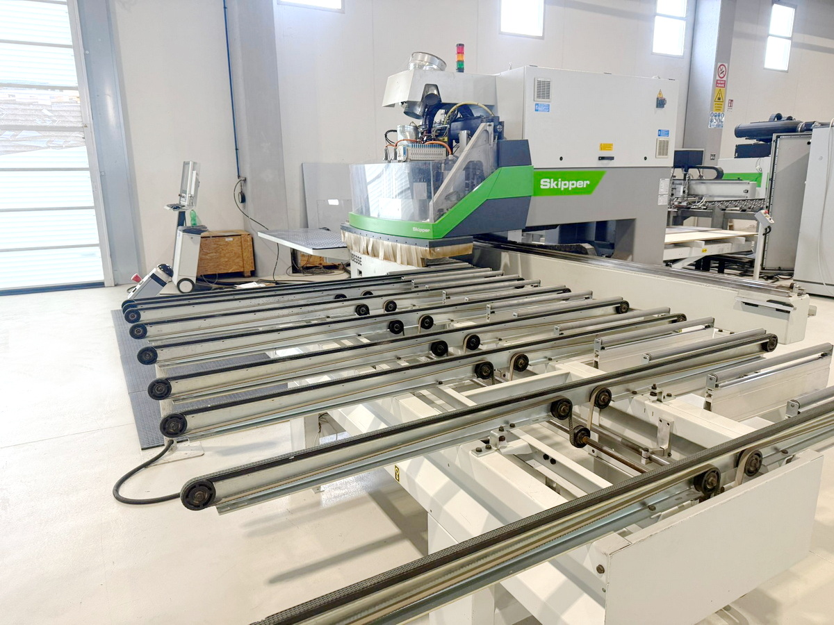 CENTRE D'USINAGE C.N.C. - BIESSE - Sofit