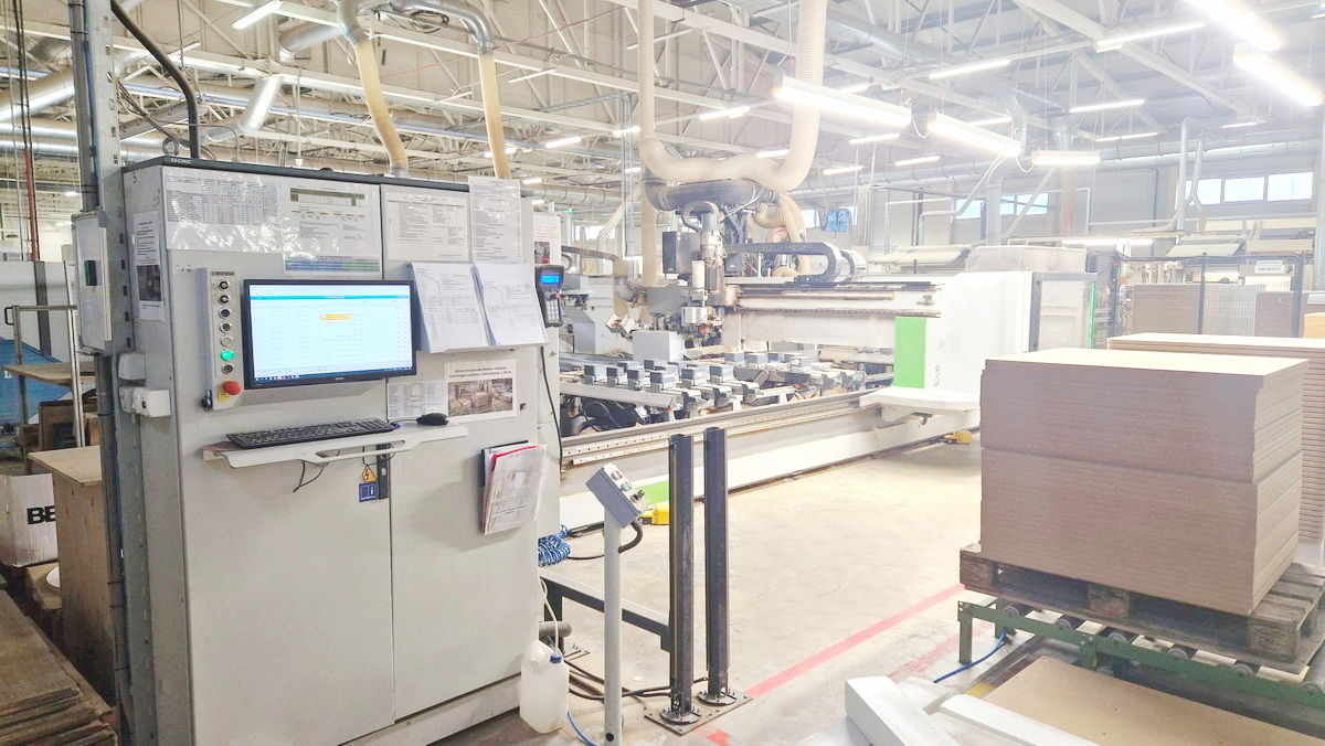 CENTRO DI LAVORO A C.N. (PANTOGRAFO CON BORDATURA) - BIESSE - Sofit