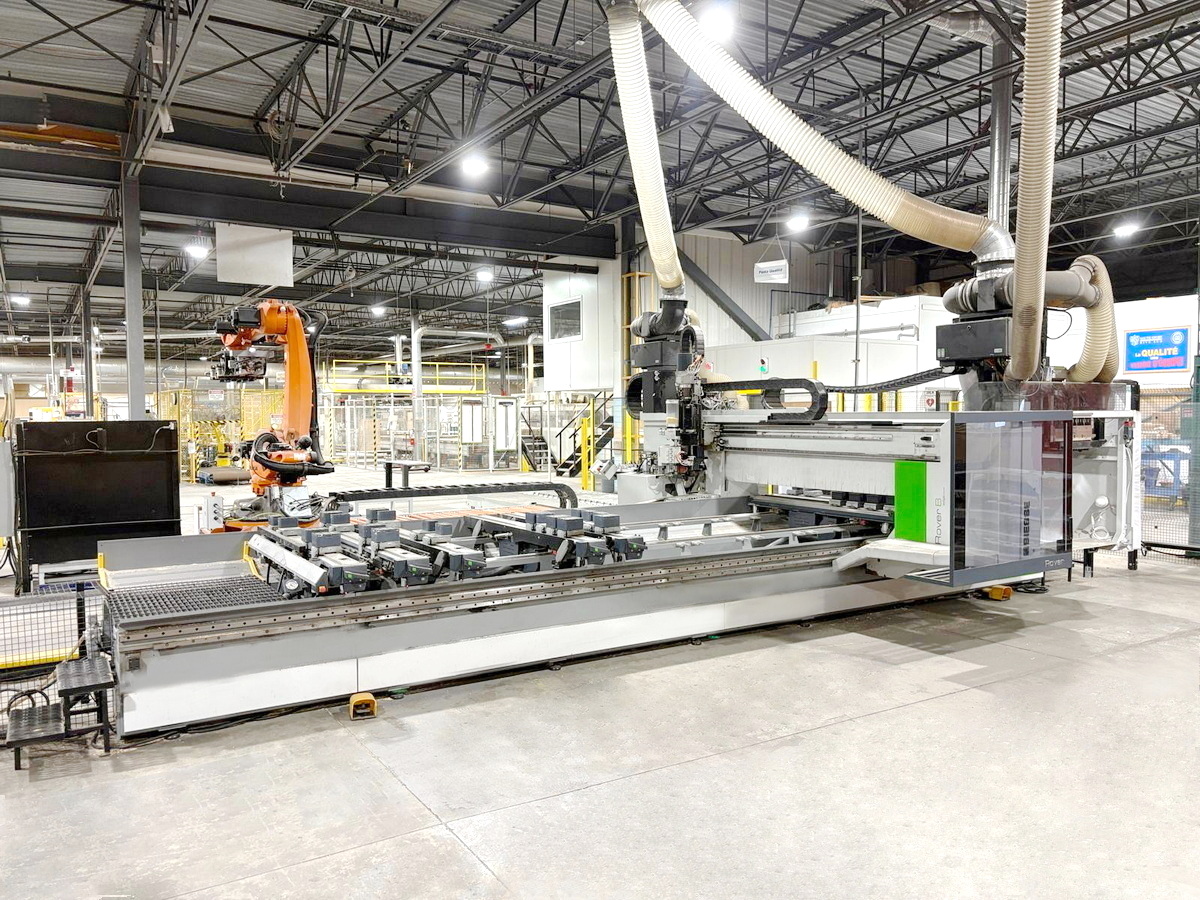 CENTRE D'USINAGE C.N.C. (DEFONCEUSE AVEC PLAQUAGE des CHANTS) - BIESSE + KUKA - Sofit