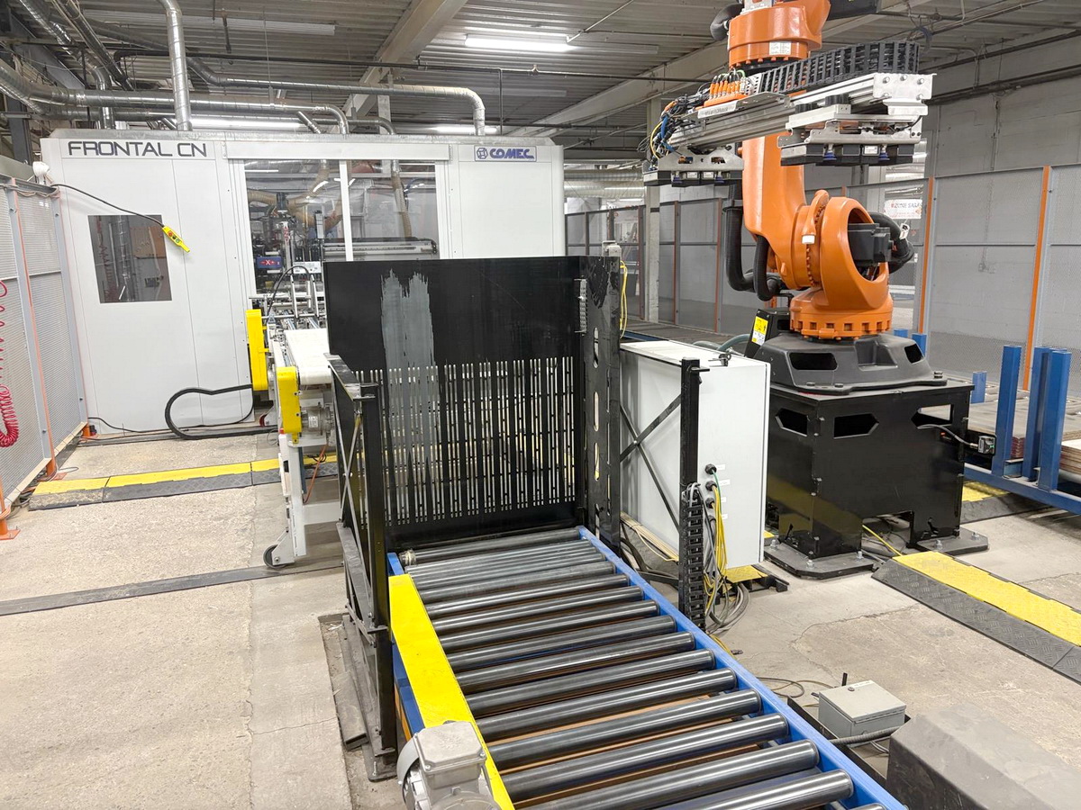 COMEC + KUKA Frontal 1000 3S CN CA + KR 120 R3200 PA
