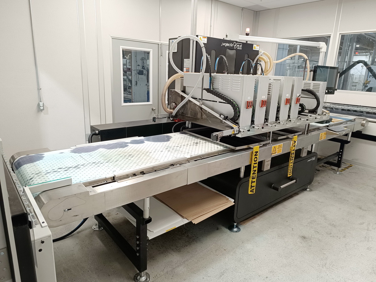 LINEA DI VERNICIATURA - GIARDINA + PROJECTA + DOUCET - Sofit