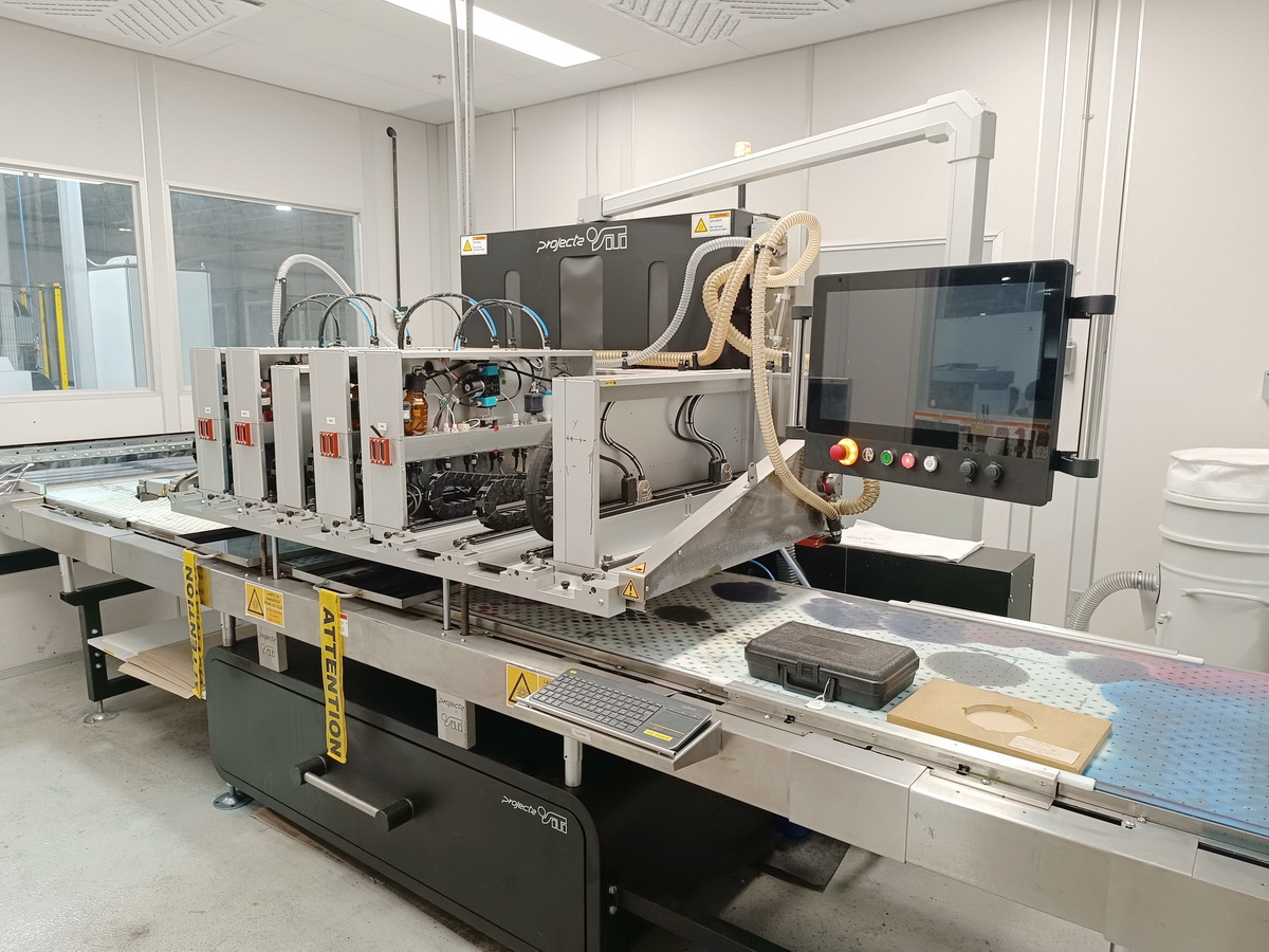 LINEA DI VERNICIATURA - GIARDINA + PROJECTA + DOUCET - Sofit