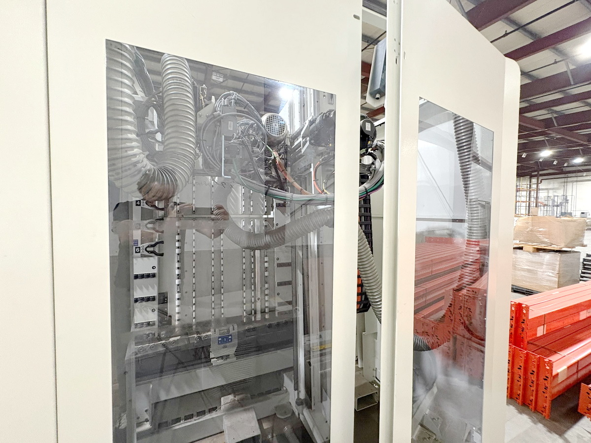 CENTRE D'USINAGE C.N.C. - MORBIDELLI (SCM Group) - Sofit