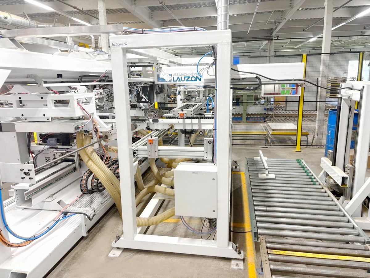 PERCEUSE (LIGNE AUTOMATIQUE DE PERCAGE) - LAUZON - Sofit